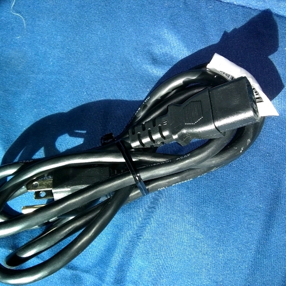 Computer AC Power cord. - Picture 1 of 2